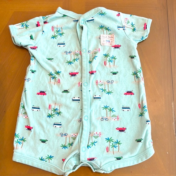 Other - Beach bums outfit, perfect condition